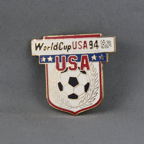 1994 World Cup of Soccer Pin - USA Shield Design by Peter David - Metal Pin - Picture 3 of 3